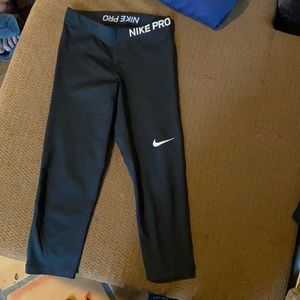 Nike Pro capris